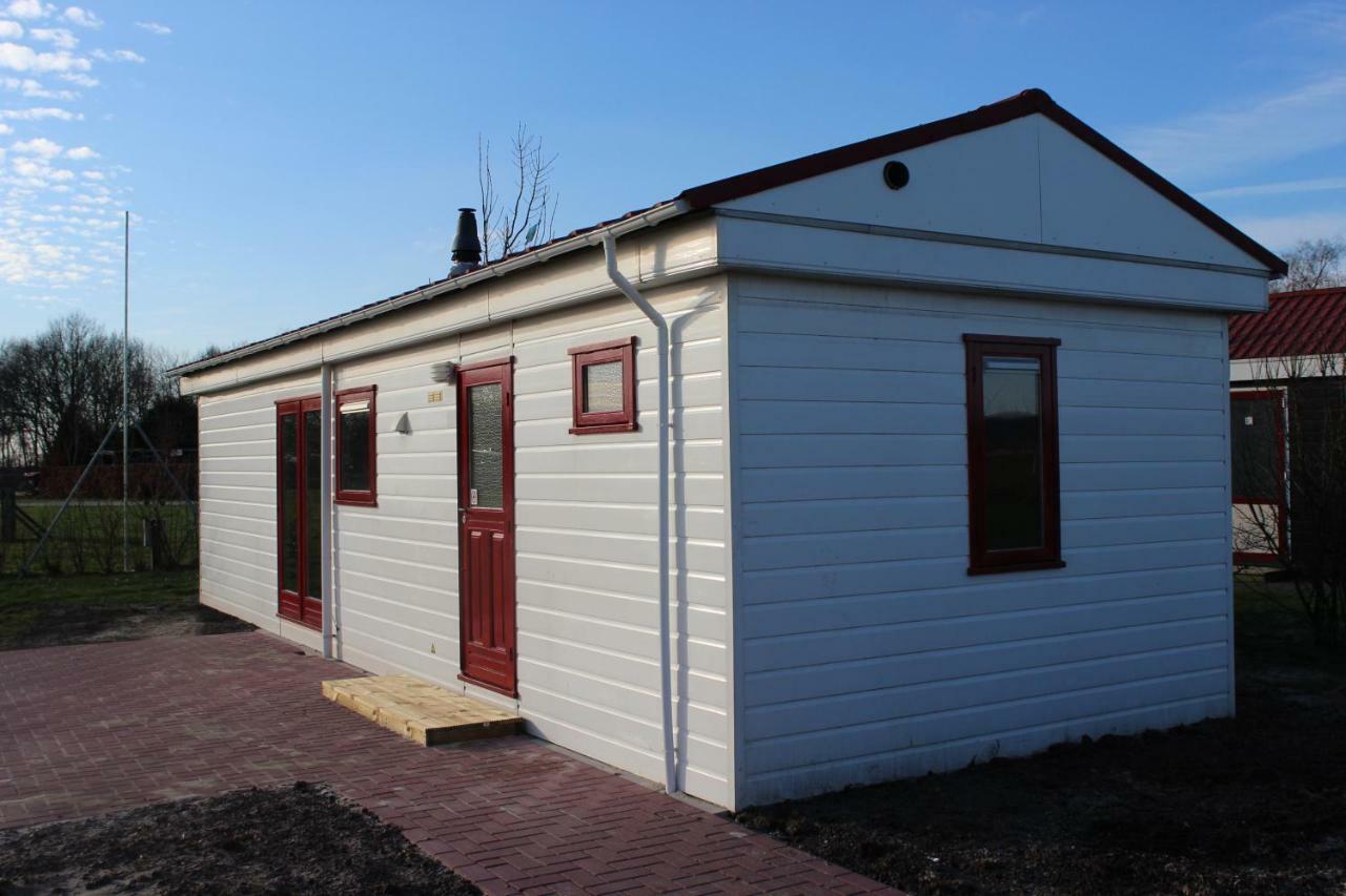Hofgalow Chalet Op Camping "De Stal" Drijber Ngoại thất bức ảnh